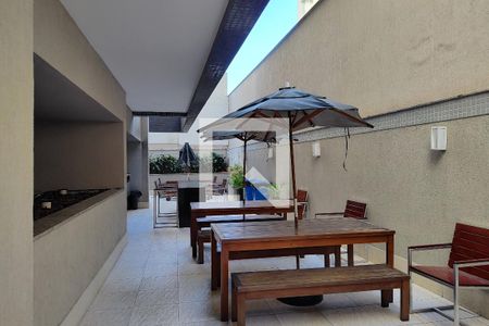 Apartamento à venda com 112m², 2 quartos e 1 vaga Apartamento à venda com 112m², 2 quartos e 1 vagaÁrea comum - Churrasqueira