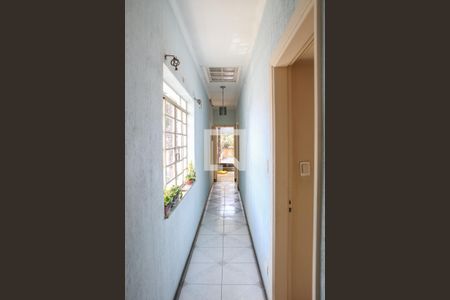 Casa à venda com 300m², 3 quartos e 3 vagasCorredor