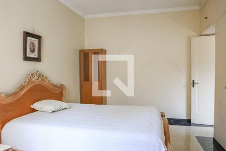 Casa à venda com 300m², 3 quartos e 3 vagasSuíte