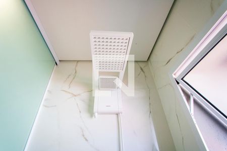 Casa à venda com 194m², 3 quartos e 2 vagas Casa à venda com 194m², 3 quartos e 2 vagasBanheiro social