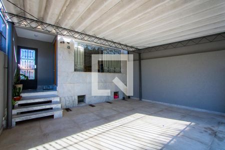 Casa à venda com 194m², 3 quartos e 2 vagas Casa à venda com 194m², 3 quartos e 2 vagasGaragem