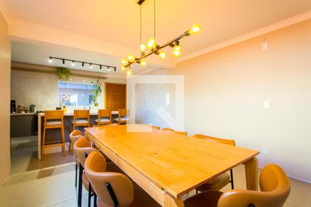 Casa à venda com 194m², 3 quartos e 2 vagas Casa à venda com 194m², 3 quartos e 2 vagasCopa/Cozinha