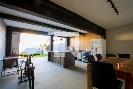 Casa à venda com 194m², 3 quartos e 2 vagas Casa à venda com 194m², 3 quartos e 2 vagasEspaço gourmet