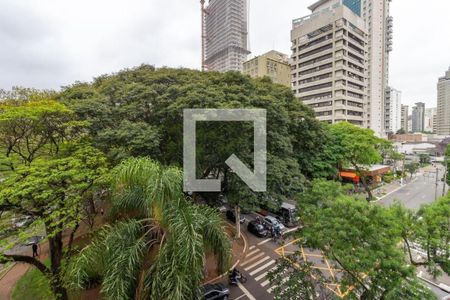 Apartamento à venda com 136m², 2 quartos e 1 vaga