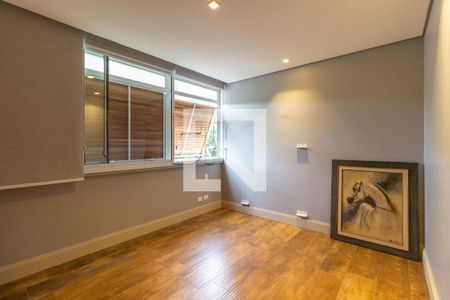 Apartamento à venda com 136m², 2 quartos e 1 vaga