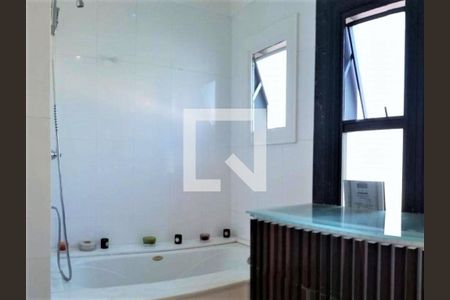 Casa à venda com 3 quartos, 300m² em Siciliano, São Paulo