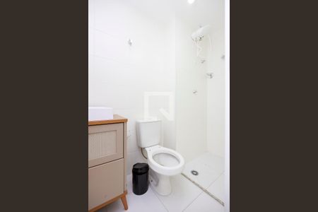 Suíte - Banheiro de apartamento à venda com 1 quarto, 28m² em Jardim Caravelas, São Paulo