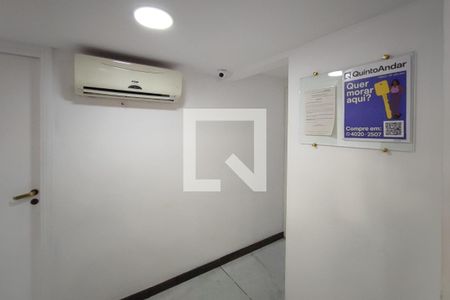 Apartamento à venda com 57m², 1 quarto e 1 vaga Apartamento à venda com 57m², 1 quarto e 1 vagaPLACA INSTALADA NO HALL DE ENTRADA