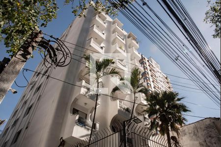 Studio à venda com 30m², 1 quarto e 1 vaga Studio à venda com 30m², 1 quarto e 1 vagaFachada