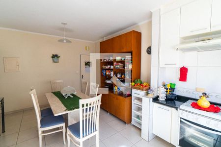 Casa à venda com 140m², 3 quartos e 2 vagasCozinha