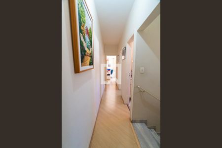 Casa à venda com 140m², 3 quartos e 2 vagasCorredor