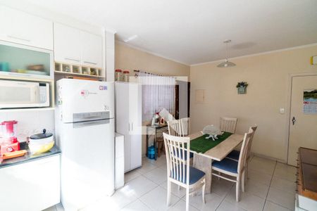 Casa à venda com 140m², 3 quartos e 2 vagasCozinha