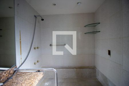 Apartamento para alugar com 450m², 5 quartos e 4 vagasBanheiro da Suíte 2