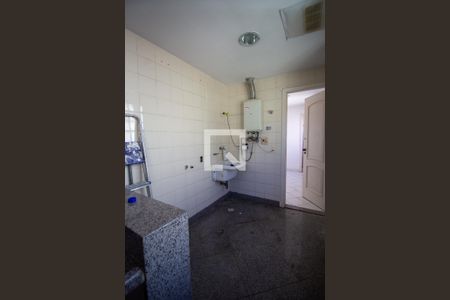 Apartamento para alugar com 450m², 5 quartos e 4 vagasCozinha e Área de Serviço