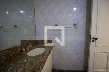 Apartamento para alugar com 450m², 5 quartos e 4 vagasBanheiro da Suíte 3
