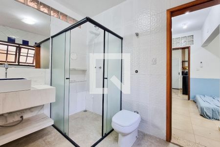 Banheiro de apartamento para alugar com 1 quarto, 30m² em Jardim Ismenia, São José dos Campos