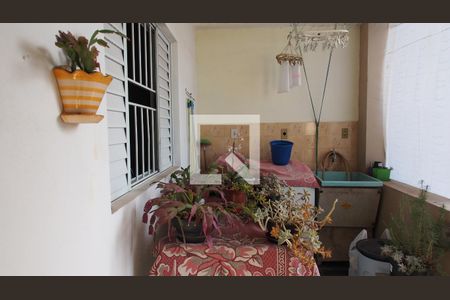 Casa à venda com 135m², 3 quartos e 1 vagaÁrea de Serviço