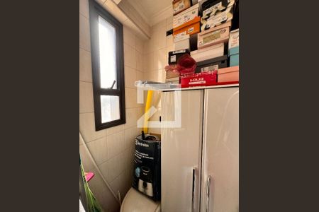 Apartamento à venda com 149m², 4 quartos e 3 vagas Apartamento à venda com 149m², 4 quartos e 3 vagasBanheiro de serviço