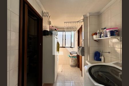 Apartamento à venda com 149m², 4 quartos e 3 vagas Apartamento à venda com 149m², 4 quartos e 3 vagasLavanderia
