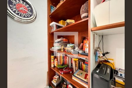 Apartamento à venda com 149m², 4 quartos e 3 vagas Apartamento à venda com 149m², 4 quartos e 3 vagasQuarto de Serviço