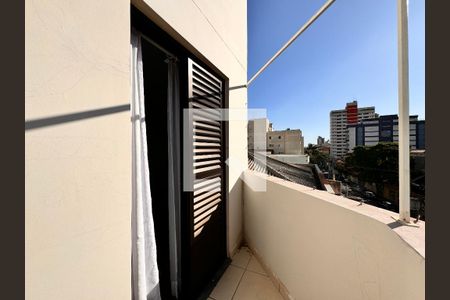 Apartamento à venda com 149m², 4 quartos e 3 vagas Apartamento à venda com 149m², 4 quartos e 3 vagasSacada