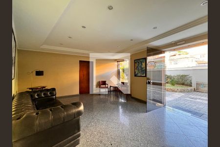 Apartamento à venda com 149m², 4 quartos e 3 vagas Apartamento à venda com 149m², 4 quartos e 3 vagasHall social