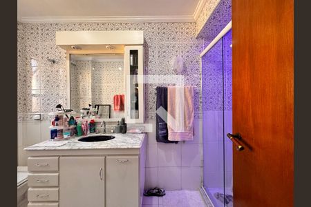 Apartamento à venda com 149m², 4 quartos e 3 vagas Apartamento à venda com 149m², 4 quartos e 3 vagasBanheiro da Suíte 1