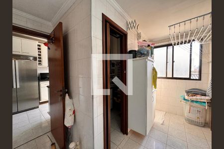 Apartamento à venda com 149m², 4 quartos e 3 vagas Apartamento à venda com 149m², 4 quartos e 3 vagasLavanderia