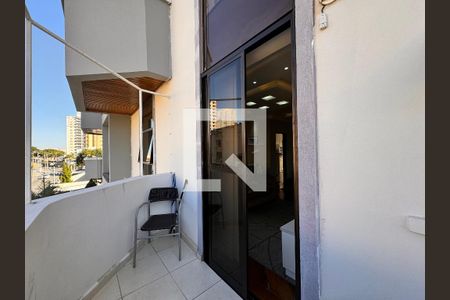 Apartamento à venda com 149m², 4 quartos e 3 vagas Apartamento à venda com 149m², 4 quartos e 3 vagasSacada