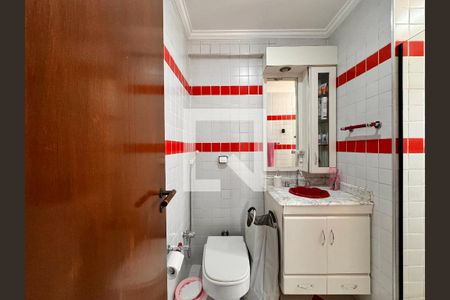 Apartamento à venda com 149m², 4 quartos e 3 vagas Apartamento à venda com 149m², 4 quartos e 3 vagasBanheiro da suíte 2