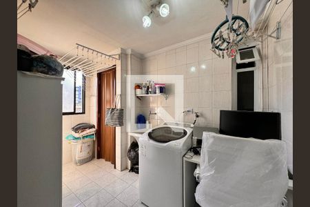 Apartamento à venda com 149m², 4 quartos e 3 vagas Apartamento à venda com 149m², 4 quartos e 3 vagasLavanderia