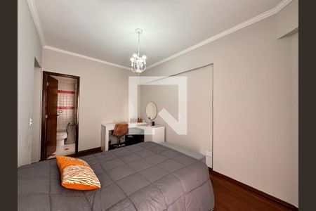 Apartamento à venda com 149m², 4 quartos e 3 vagas Apartamento à venda com 149m², 4 quartos e 3 vagasSuíte 2