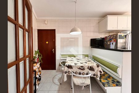 Apartamento à venda com 149m², 4 quartos e 3 vagas Apartamento à venda com 149m², 4 quartos e 3 vagasCozinha