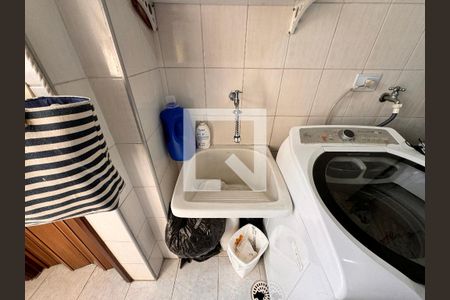 Apartamento à venda com 149m², 4 quartos e 3 vagas Apartamento à venda com 149m², 4 quartos e 3 vagasLava