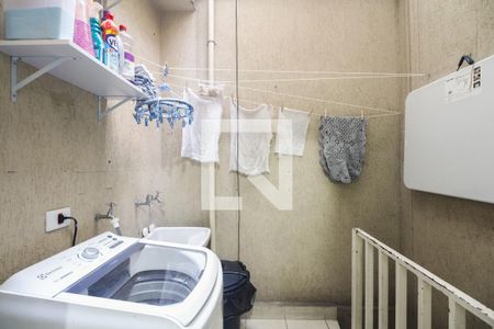 Casa de condomínio à venda com 63m², 2 quartos e 2 vagas Casa de condomínio à venda com 63m², 2 quartos e 2 vagasÁrea de Serviço