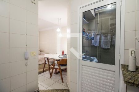 Casa de condomínio à venda com 63m², 2 quartos e 2 vagas Casa de condomínio à venda com 63m², 2 quartos e 2 vagasCozinha