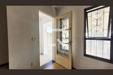 Sala de casa para alugar com 3 quartos, 110m² em Vila Industrial (campinas), Campinas