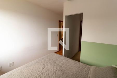 Casa de condomínio à venda com 168m², 4 quartos e 1 vagaSuíte