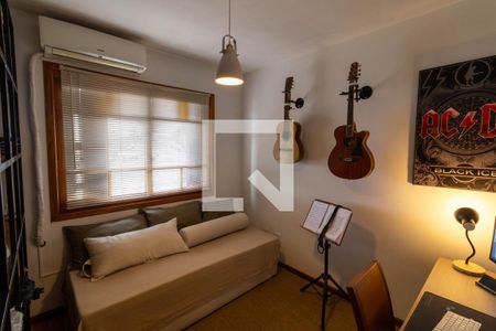 Casa de condomínio à venda com 168m², 4 quartos e 1 vagaQuarto 2