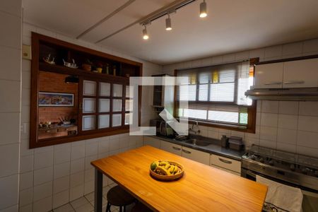 Casa de condomínio à venda com 168m², 4 quartos e 1 vagaCozinha