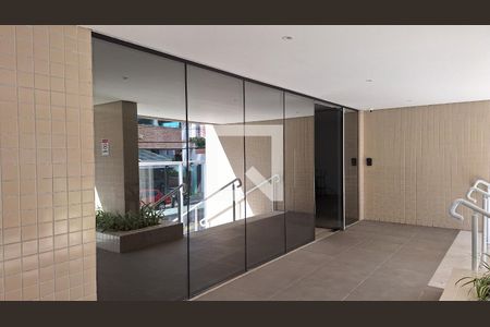 Apartamento para alugar com 65m², 2 quartos e 1 vaga Apartamento para alugar com 65m², 2 quartos e 1 vagaEntrada