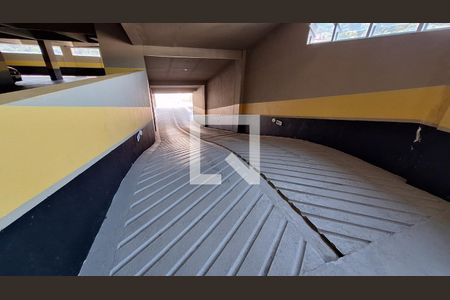 Apartamento para alugar com 65m², 2 quartos e 1 vaga Apartamento para alugar com 65m², 2 quartos e 1 vagaRampa da Garagem