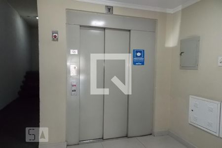 Apartamento à venda com 55m², 2 quartos e 1 vagaElevador