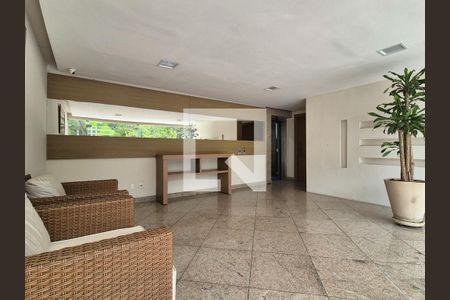 Apartamento à venda com 70m², 2 quartos e 1 vagaÁrea comum 
