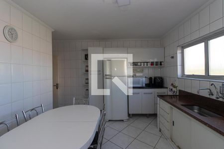 Casa à venda com 190m², 4 quartos e 3 vagasCozinha
