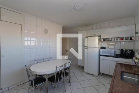 Casa à venda com 190m², 4 quartos e 3 vagasCozinha