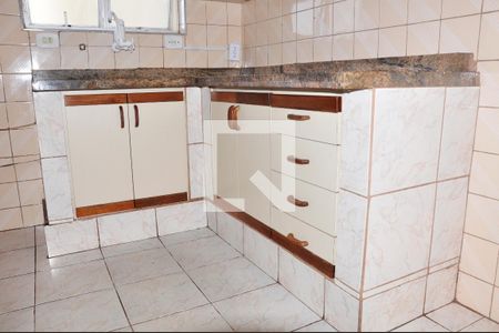 Apartamento para alugar com 47m², 2 quartos e 1 vagaCozinha - Armário