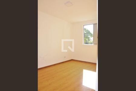 Apartamento para alugar com 47m², 2 quartos e 1 vagaQuarto 02