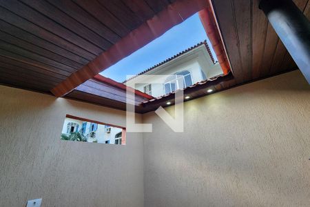 Casa para alugar com 100m², 2 quartos e 2 vagas Casa para alugar com 100m², 2 quartos e 2 vagasVaranda