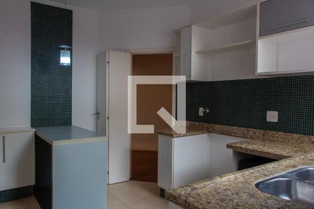 Casa de condomínio à venda com 380m², 3 quartos e 2 vagas Casa de condomínio à venda com 380m², 3 quartos e 2 vagasCOZINHA